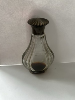 VTG Quelques Fleurs Houbigant Eau de Toilette 2 oz Paris, NY Nearly Empty Bottle