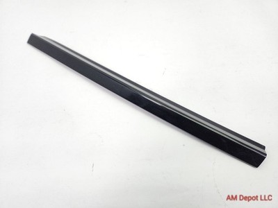 2009 Mini Cooper S R56 Right Passenger B Pillar Outside Trim Cover 51137146100