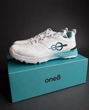 One8 Cricket Shoes with spikes