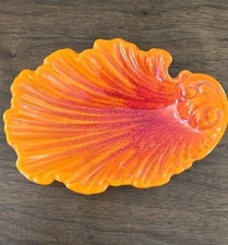 Royal Haeger Mid Century Orange Shell Ashtray 1051 USA Ind. Size 6.25x 4.25 MCM 