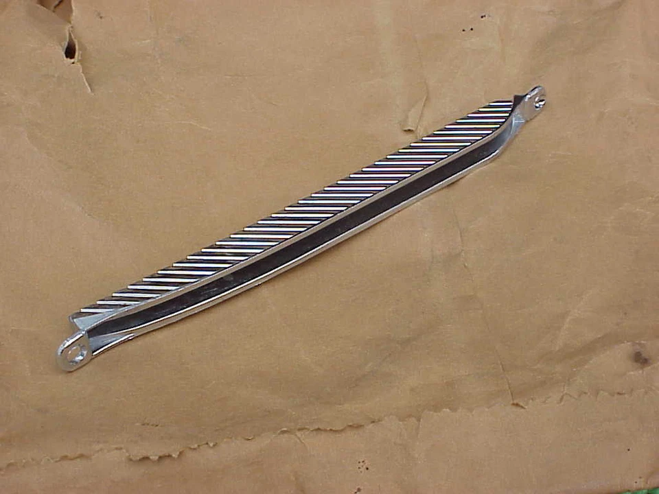 Dodge Matador Polara 1960 60 NOS MoPar cuarto panel insertado #1952904 Foto 3 de 3