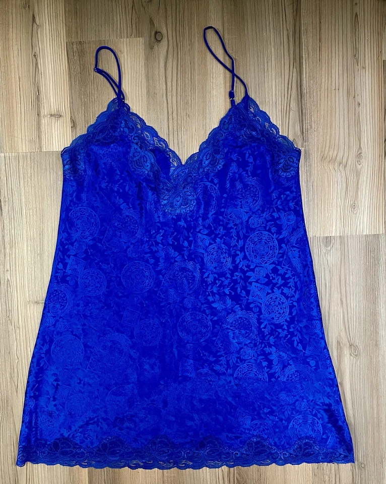 Camisón Victoria’s Secret Gold Label Foto 2 de 4