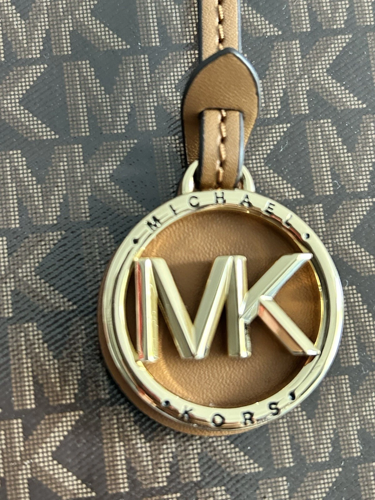Borsa grande Michael Kors Eliza marrone con logo ghianda nuova con etichetta