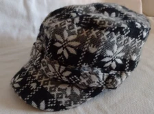 D &Y Newsboy Cap Hat Beret Black & White Nordic Pattern, One Size Fits Most