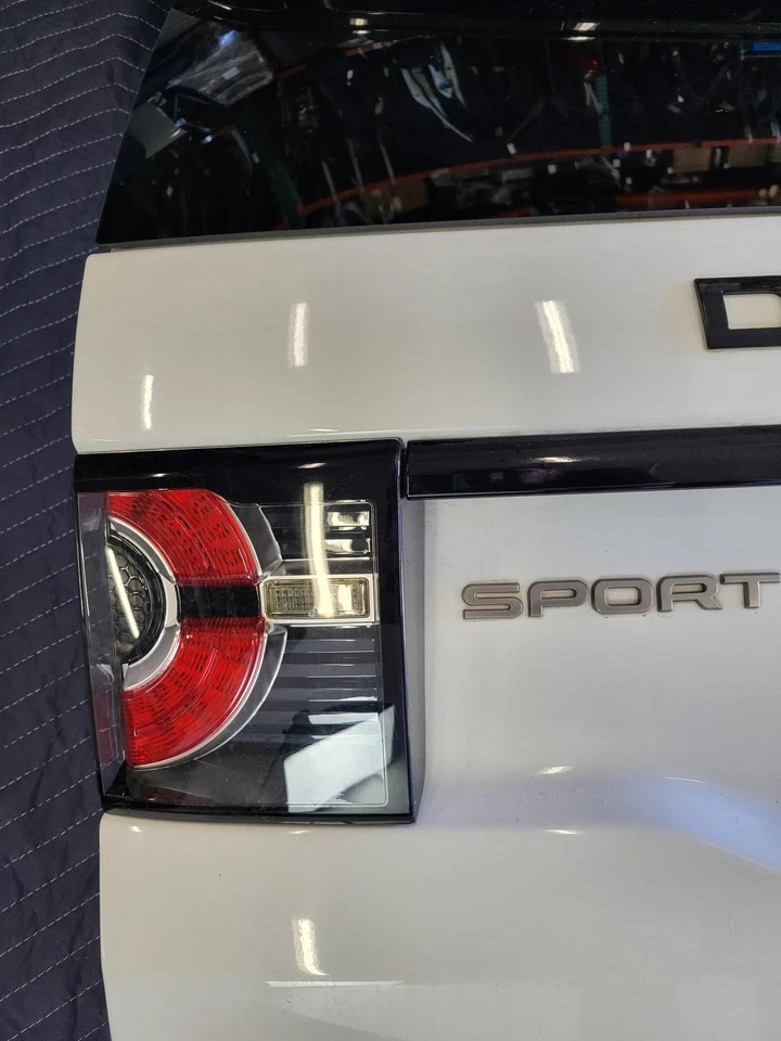 LAND ROVER DISCOVERY SPORT 2019 Liftgate Tailgate Trunk Deck Lid Hatch USED OEM - Image 3 of 4