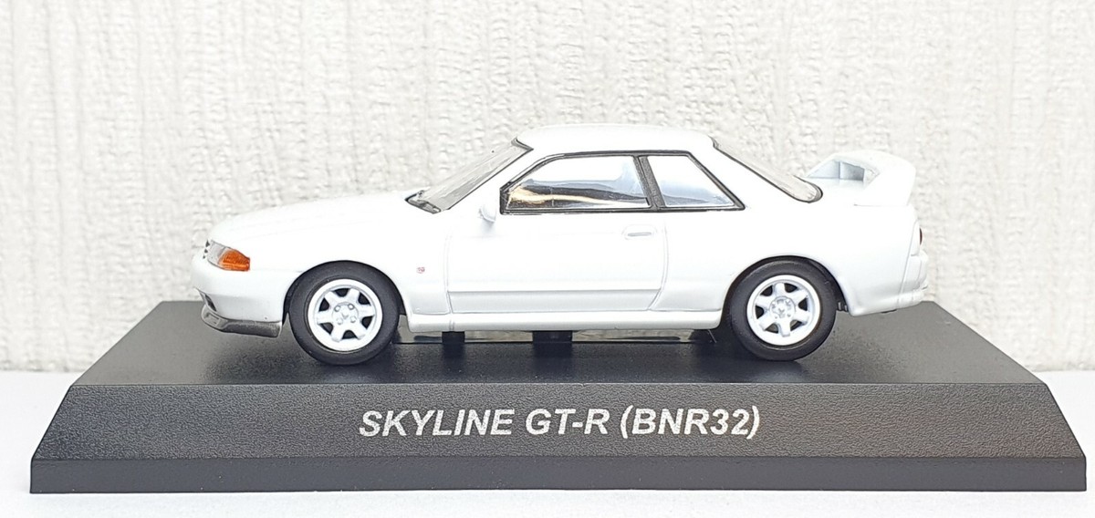 1/64 Kyosho NISSAN SKYLINE GT-R R32 BNR32 WHITE NEO diecast car