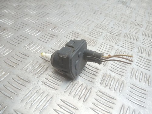 Opel Omega B1 1998 Vorne rechts Scheinwerferstellmotor UST105674