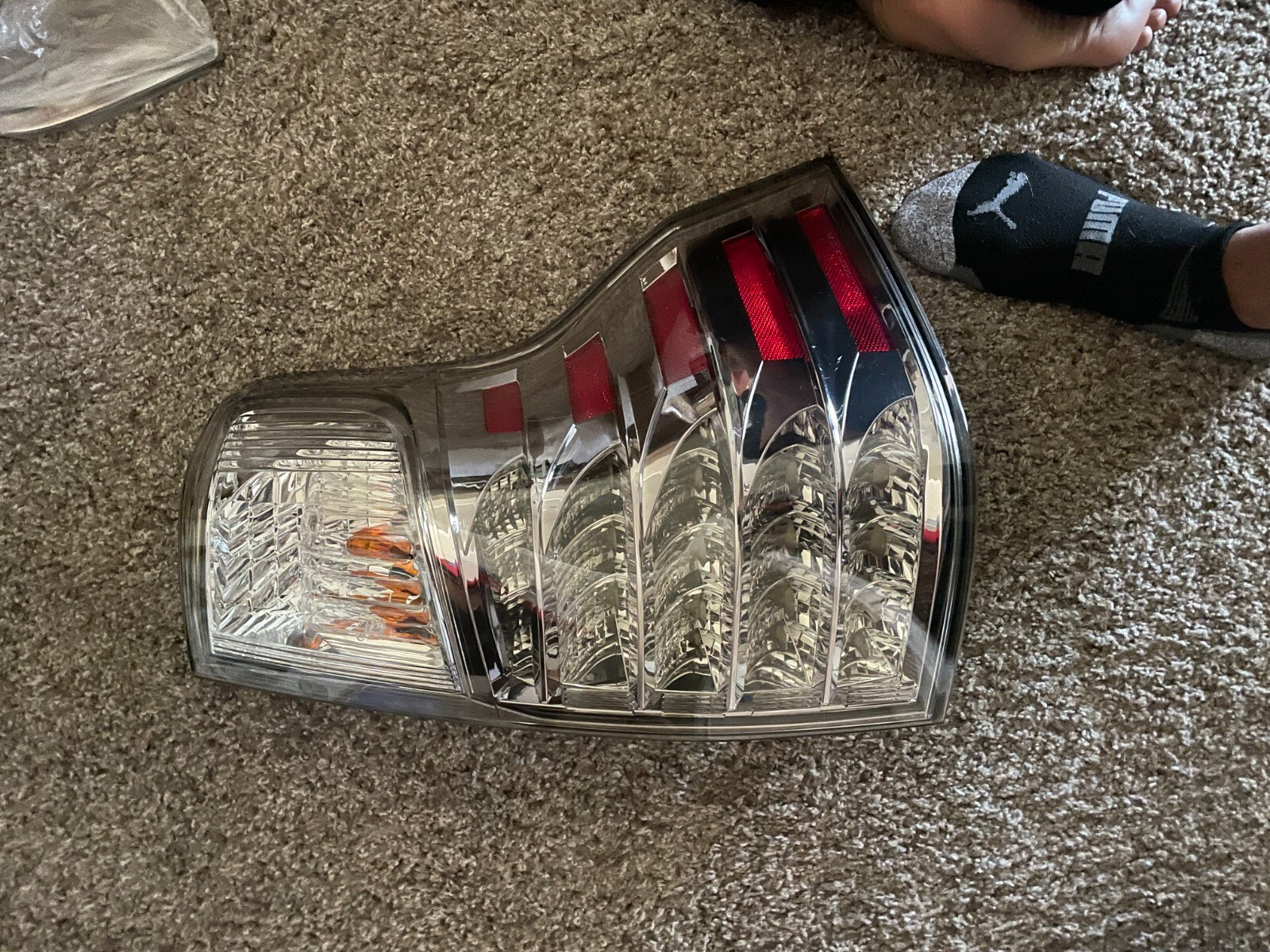 GENUINE OEM LEXUS 1722 GX460 SPORT PK SMOKED PASSENGER TAIL LIGHT