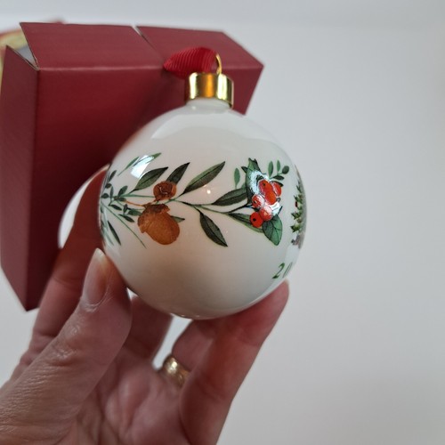 2021 SPODE Annual Bauble Christmas Tree Ornament Ceramic with Box 2.6" - Picture 7 of 7