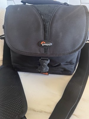 Lowepro Rezo 160 AW Camera Black Bag Shoulder Transport Photographer