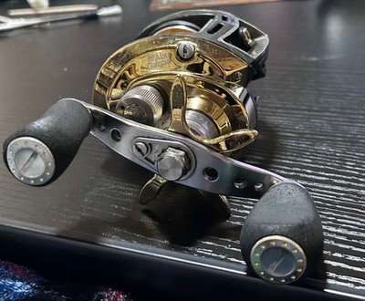 Abu Garcia Revo アカツキ Abu Garcia Revo Elite Akatsuki Baitcasting Reel Fishing Reel Japan