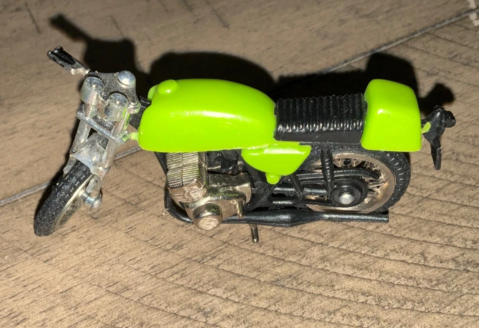 7 винтажных трехколесных четырехколесных квадроциклов мотоциклов игрушек Kawasaki Torco Suzuki - Изображение 2 из 4