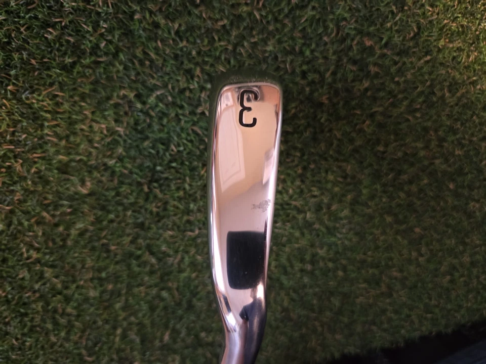 TITLEIST T200 FORGED 3 IRON MITSUBISHI MMT 80S GRAPHITE STIFF FLEX 40" - Image 3 of 4