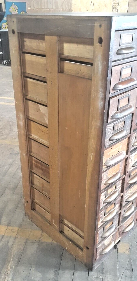 Antiguo gabinete de madera dura inglete precioso de 20 cajones - EE. UU. - b Foto 3 de 4