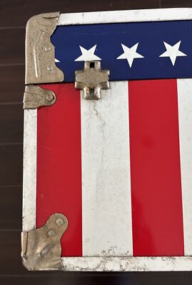 USA Team Trunk Locker 1983 Joshua Enterprises 30” L x 16” W x 12.5