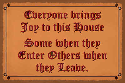 Holzschild 18x12 everyone brings joy this house Wand Deko Bar Kneipe Sammler Ges