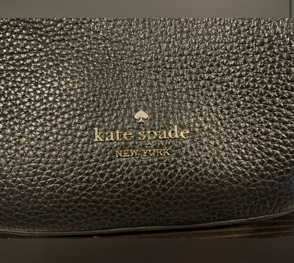 TOTALMENTE NUEVO Bolso Kate Spade Pequeño Bolso Cubo Cuero Negro Lelia Foto 3 de 4