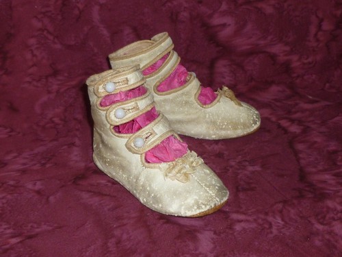 Antique Victorian Baby Childrens Button Shoes-c1800s-1900s Edwardian White