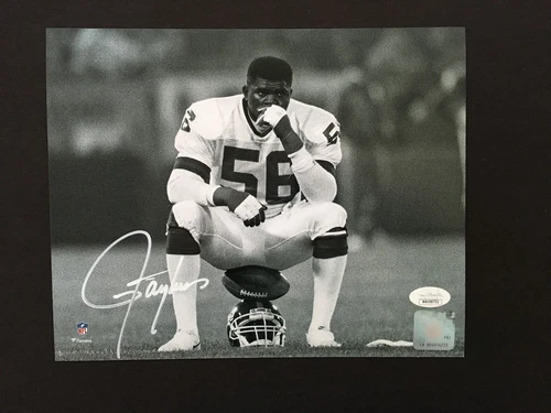 LAWRENCE TAYLOR AUTOGRAPHED 8 X 10 PHOTO J.S.A. WITNESS AUTHENTICATED