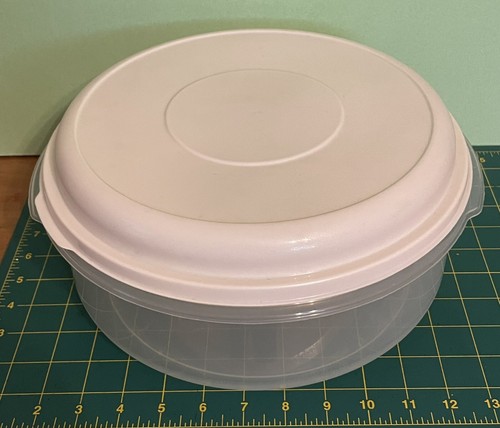 Vtg Rubbermaid Servin Saver #5 Almond Lid 22 Cup Storage Container Round Bowl