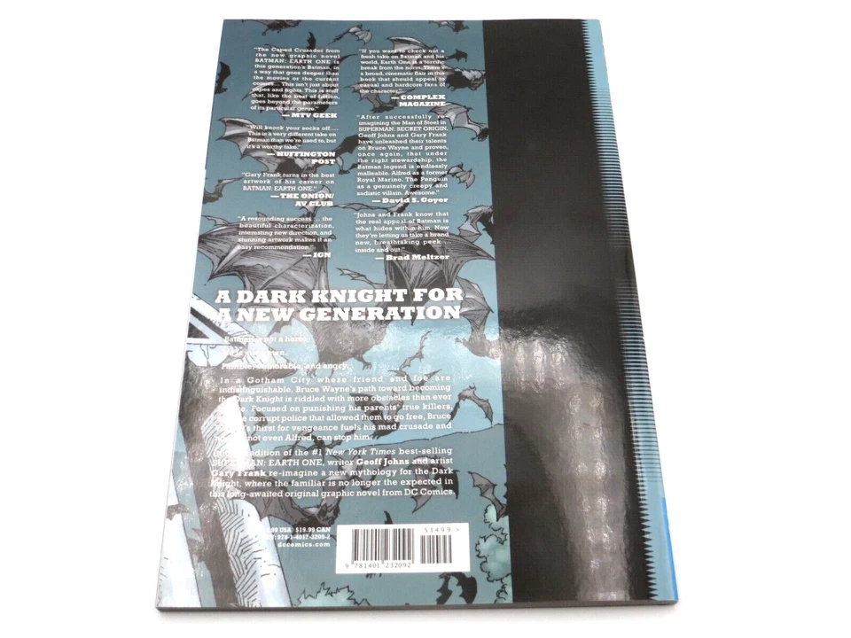 Batman: Earth One DC Paperback By Geoff Johns Gary Frank — 第 2/3 张图片
