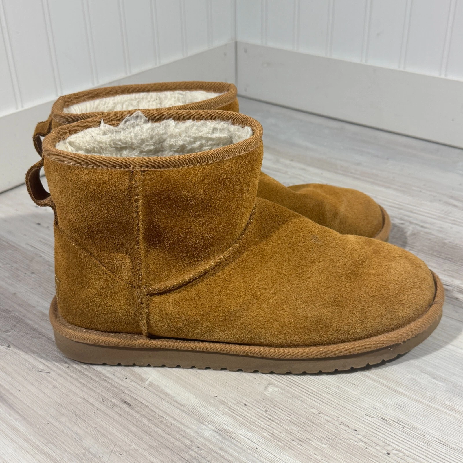Stivali invernali Koolaburra by UGG donna taglia 8 marrone scamosciato fodera pelliccia sintetica 1114851