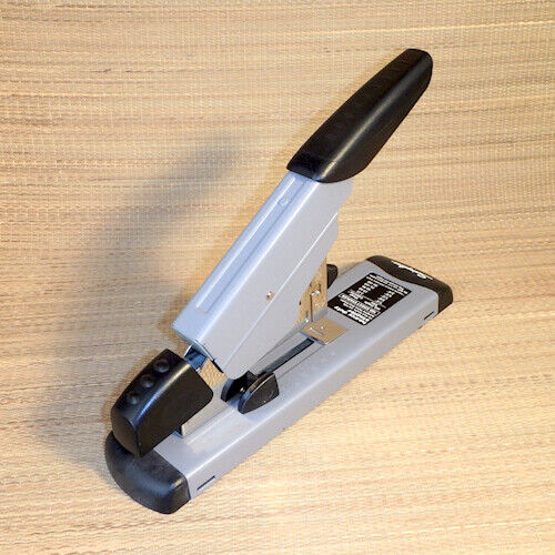 Swingline Heavy Duty Stapler, 160 Sheet Capacity, Jam Free, Metal, Black  and Gray (39005)