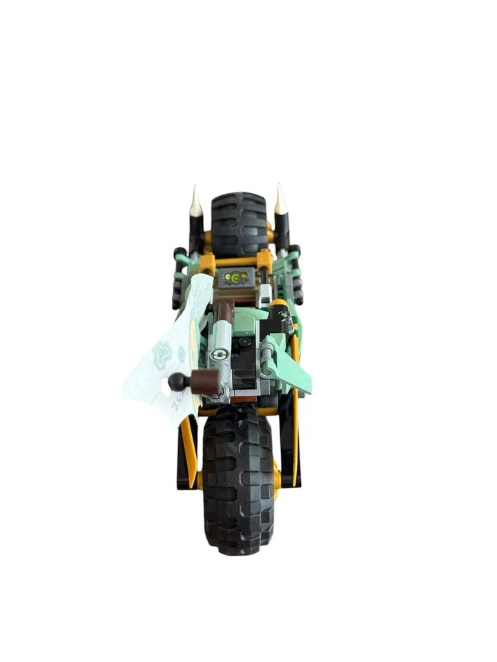 LEGO Ninjago 71745 Lloyd's Jungle Chopper Bike, foto 4 de 5