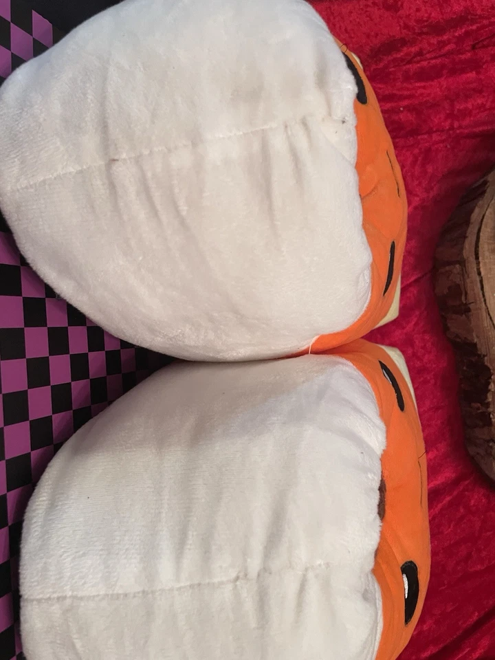 Women’s House Slippers Plush Candy Corn. Size 11 Large Indoor & Out Warm!! - Image 4 of 4