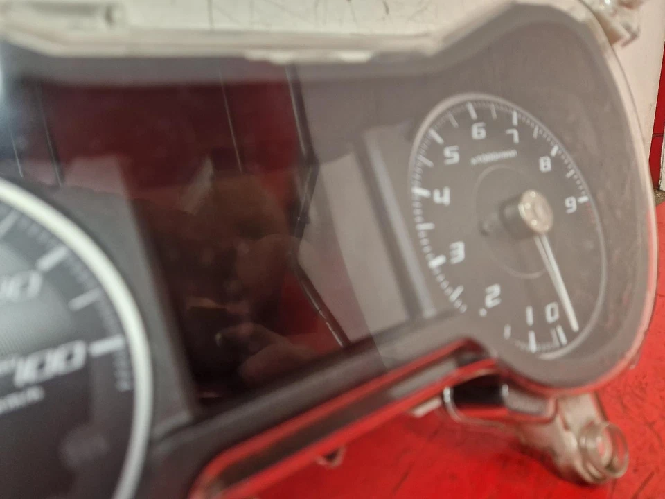 YAMAHA CZD X-MAX CZD300 VELOCÍMETRO CUADRO DE INSTRUMENTOS 2019 0,3 L GASOLINA  Foto 4 de 4