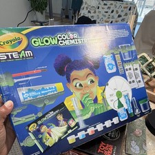 Crayola STEAM Glow Color Chemistry Lab Set w/...