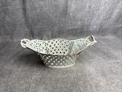 Herend Hungarian Porcelain Basket Reticulated 7431  Queen Victoria