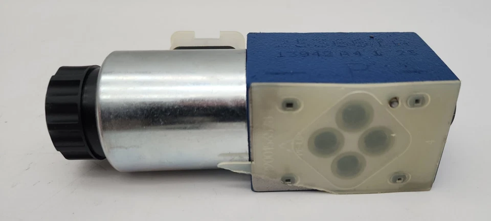 REXROTH 4WE6EA6X/EG24N9K4/V/62 SPOOL VALVE 4WE6EA6XEG24N9K4V62 *NDA AVAILABLE* - Image 2 of 2