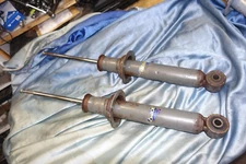 2 BMW 7 e32 Monroe strut shock absorber shock absorber rear rear