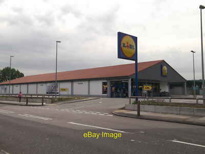 Photo 12x8 Lidl Supermarket Abbey Wood Thamesmead Budget supermarket on Ey c2011