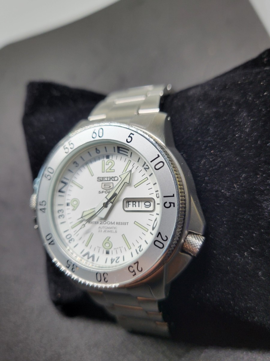Seiko 5 Sports SKZ207K1 Men's Diver Atlas White Dial