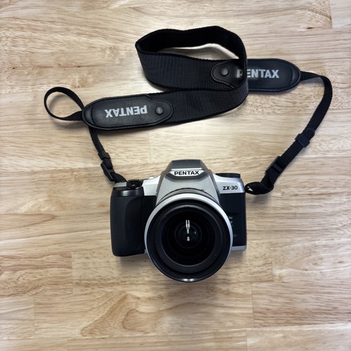 Pentax ZX-30 28-80mm Film Camera w/ Bag - Picture 3 of 7
