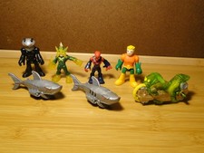 Fisher-Price Imaginext DC Super Friends Aquaman Spiderman Black Manta Sharks
