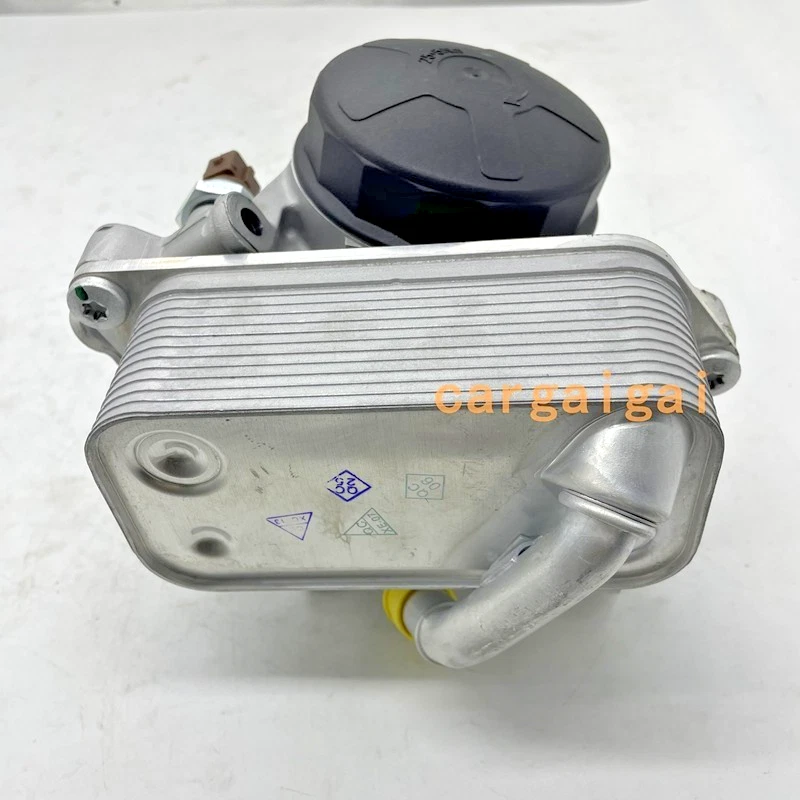 Engine Oil Cooler Filter Housing w/ Gaskets 11427516383 Fits for BMW X3 X1 528i Foto 4 de 4