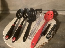 KITCHEN UTENSILS LOT OF 8 PIECES SPOONS, WINE OPENERS, SPATULA