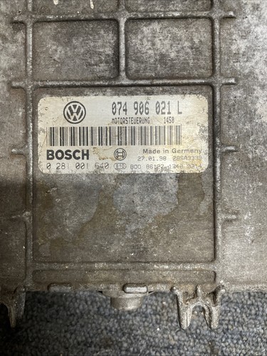 Genuine VW T4 Transporter 2.5 ACV - Engine Control Module ECU - 074906021L - B5 - Picture 2 of 4