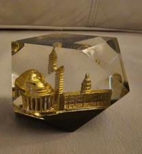 Vintage Lucite DC Washington Monument Capitol Jefferson Memorial Paperweight