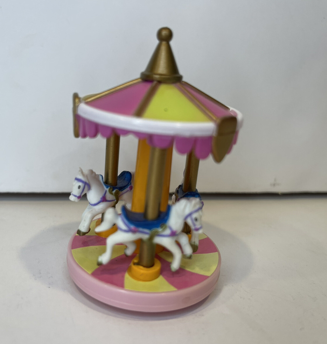 Disney Polly Pocket Magic Kingdom Castle Carousel Merry Go Round