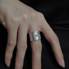 Men's and Women's Silvery Fashion Open Carving Patterns Ring Copper Wide Ring