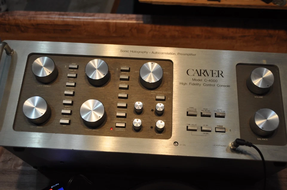 CARVER Control Console Preamplifier C-4000 TESTED Powers On, Has Audio Output - Image 4 of 4