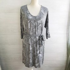 Banana Republic - Gray snakeskin print soft stretch shift dress with sash, S