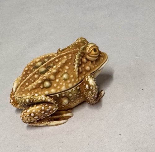 Harmony Kingdom Frog Treasure Jests Princely Thoughts older version. - Picture 3 of 4