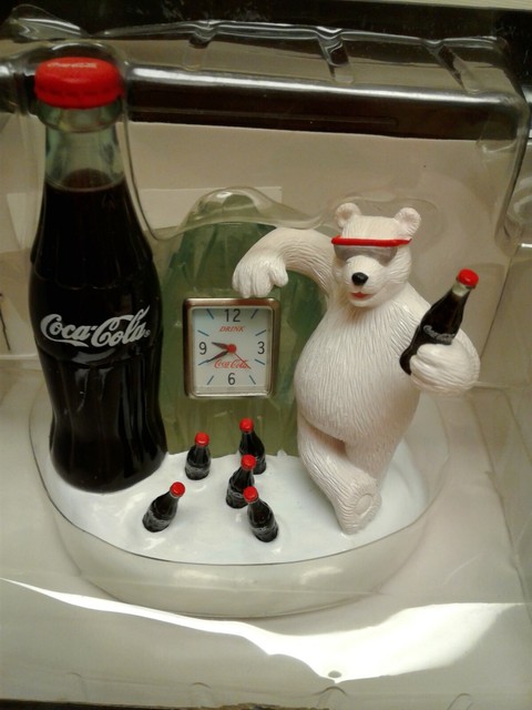 Coca Cola Collectible Mini-Clock - Polar Bear in snow w ...