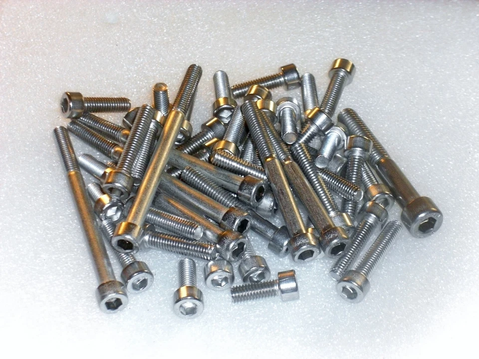 Yamaha DT100 1974-83 DT175 1974-6 Cubiertas de motor Acero inoxidable Allen Kit de pernos Foto 3 de 4