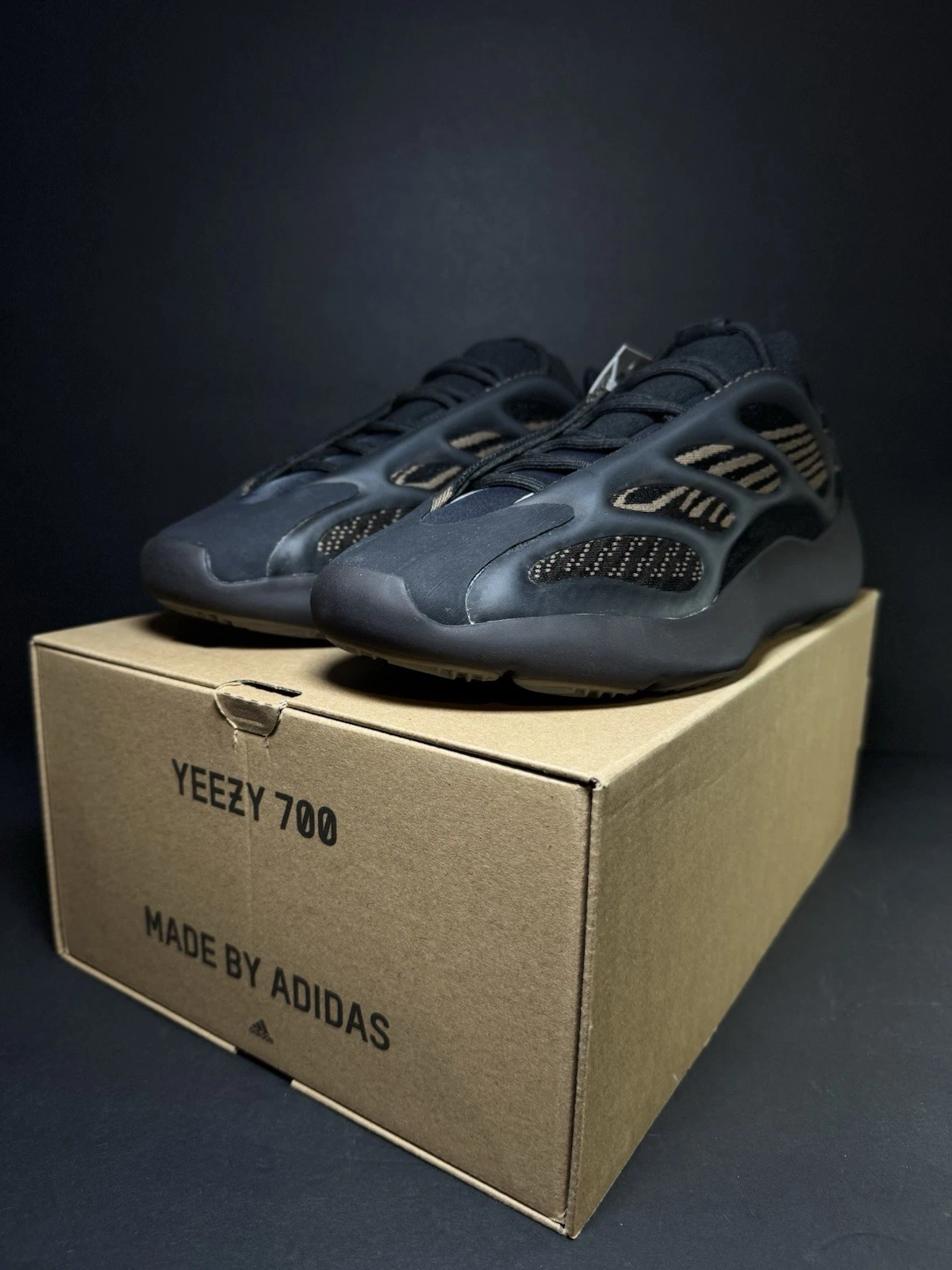 Taglia 12 Adidas Yeezy 700 V3 marrone argilla fondo di magazzino
